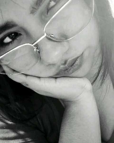 A woman who uses Ome TV Online for video chat (BO)